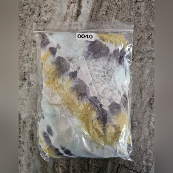 Young Fabulouse and Broke Super Soft and Light Tie-Dye Women's Summer Tie Top Md - Picture 10 of 10